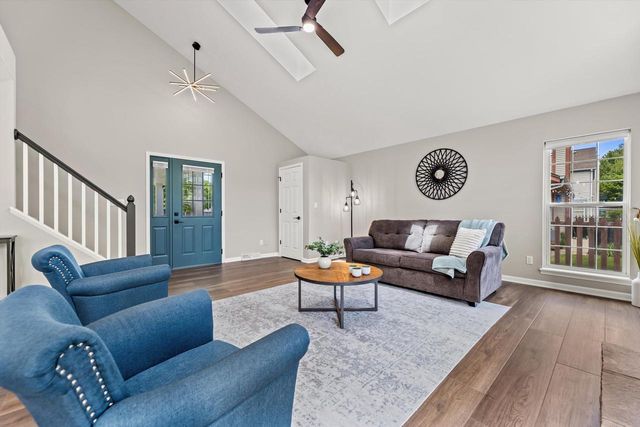 2313 Kestrel LANE, Waukesha, WI 53189