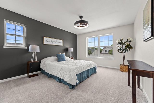 2313 Kestrel LANE, Waukesha, WI 53189