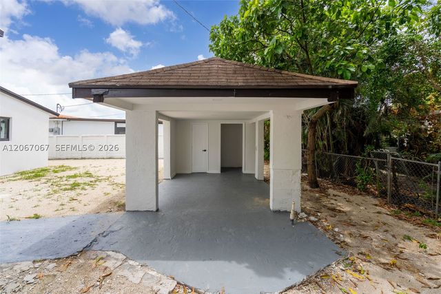 4450 NW 169th Ter, Miami Gardens, FL 33055