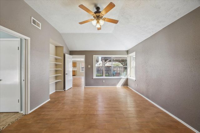 1306 Garden Court, Deer Park, TX 77536