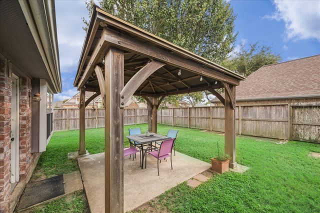 1306 Garden Court, Deer Park, TX 77536