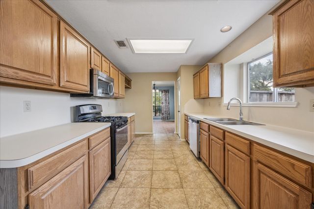 1306 Garden Court, Deer Park, TX 77536