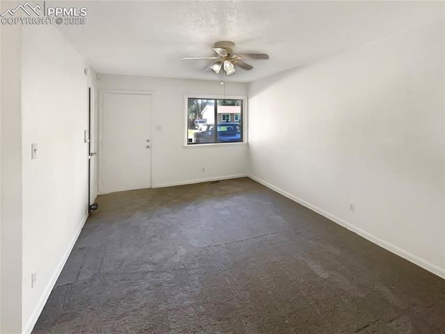 307 Mount View Lane, Fountain, CO 80817