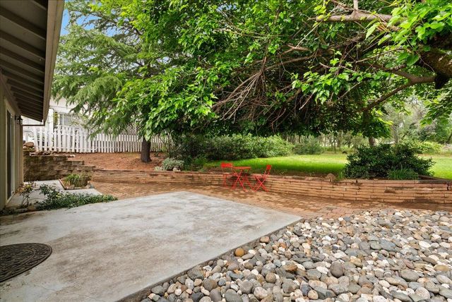 15070 Woodland Loop, Penn Valley, CA 95946