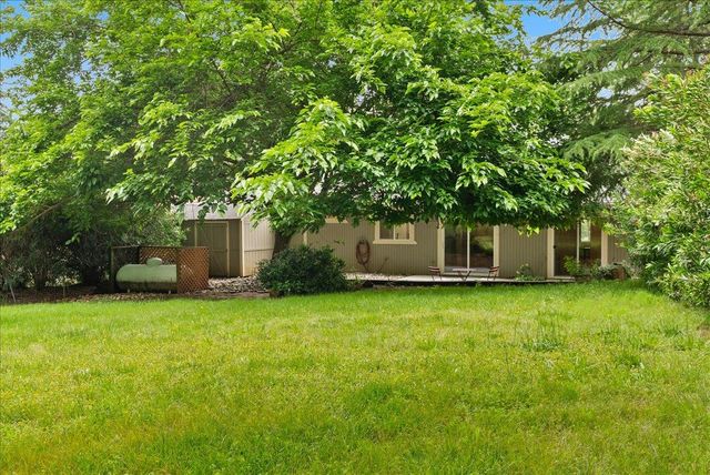 15070 Woodland Loop, Penn Valley, CA 95946