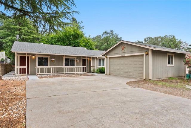 15070 Woodland Loop, Penn Valley, CA 95946