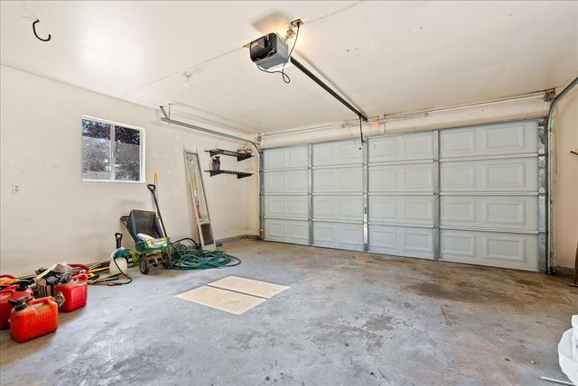 15070 Woodland Loop, Penn Valley, CA 95946