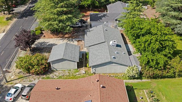 15070 Woodland Loop, Penn Valley, CA 95946