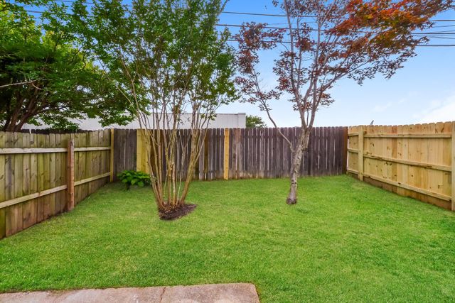 1659 RED BARN DR, Memphis, TN 38016