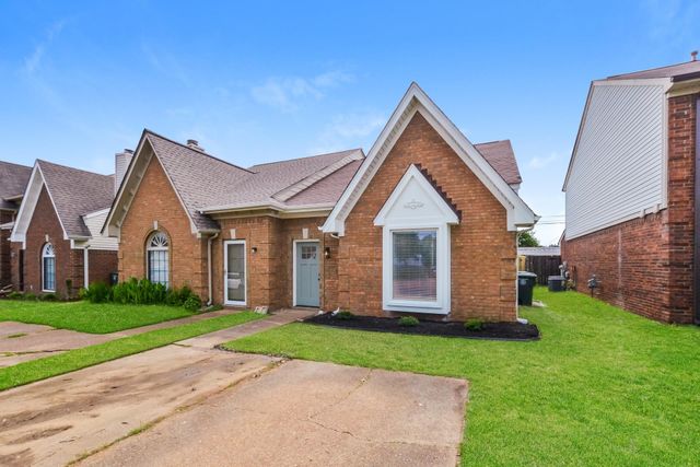 1659 RED BARN DR, Memphis, TN 38016