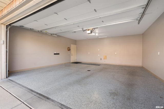 1101 2ND Street, Moline, IL 61265