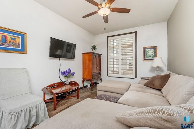 226 E Residence Pl Place 16, Sioux Falls, SD 57104