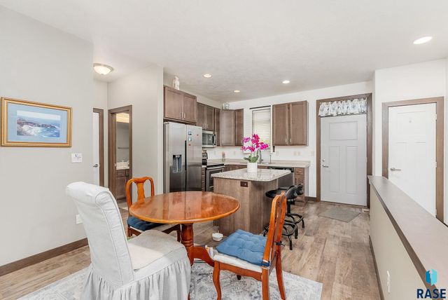 226 E Residence Pl Place 16, Sioux Falls, SD 57104