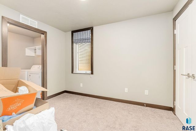 226 E Residence Pl Place 16, Sioux Falls, SD 57104