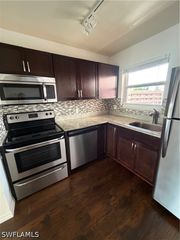 190 Turtle Lake CT 307, Naples, FL 34105