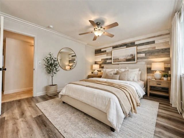 904 W BALBOA Boulevard, Newport Beach, CA 92661