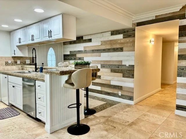 904 W BALBOA Boulevard, Newport Beach, CA 92661