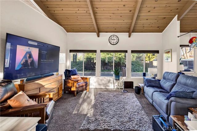 17 Quista, Chico, CA 95926