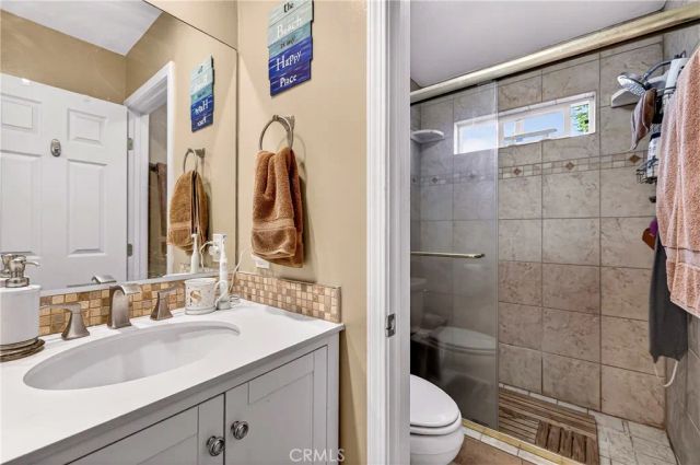 17 Quista, Chico, CA 95926