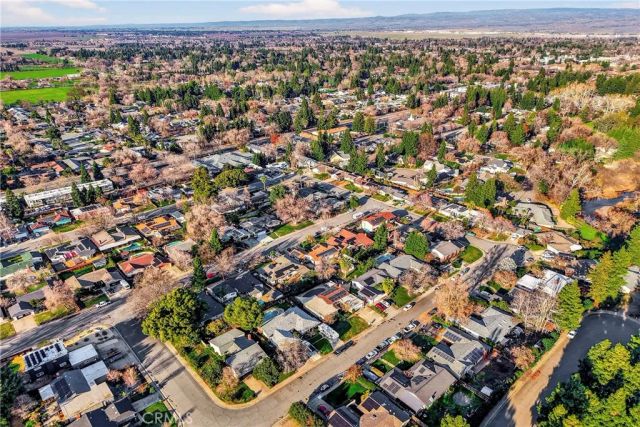 17 Quista, Chico, CA 95926