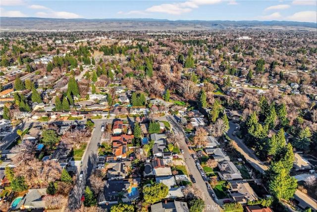 17 Quista, Chico, CA 95926