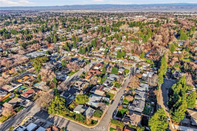 17 Quista, Chico, CA 95926