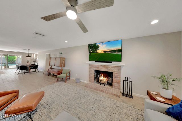 805 W NORTHVIEW Avenue, Phoenix, AZ 85021