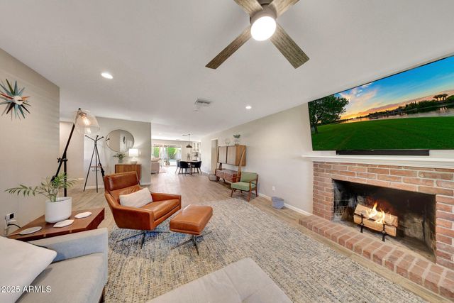 805 W NORTHVIEW Avenue, Phoenix, AZ 85021