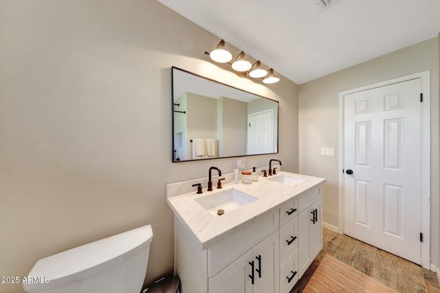 805 W NORTHVIEW Avenue, Phoenix, AZ 85021