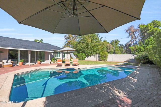 805 W NORTHVIEW Avenue, Phoenix, AZ 85021