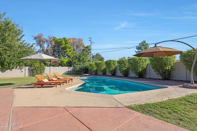 805 W NORTHVIEW Avenue, Phoenix, AZ 85021