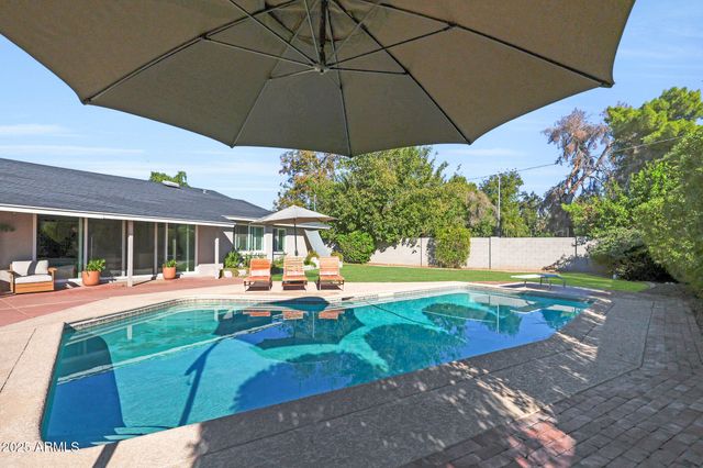 805 W NORTHVIEW Avenue, Phoenix, AZ 85021