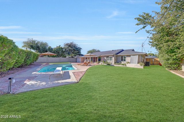 805 W NORTHVIEW Avenue, Phoenix, AZ 85021