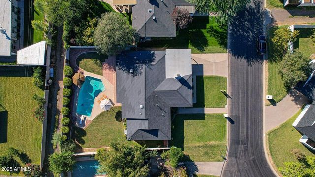 805 W NORTHVIEW Avenue, Phoenix, AZ 85021