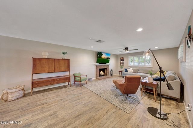 805 W NORTHVIEW Avenue, Phoenix, AZ 85021