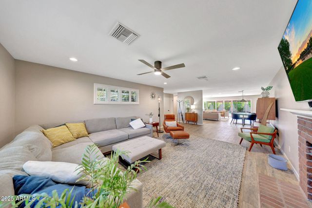 805 W NORTHVIEW Avenue, Phoenix, AZ 85021