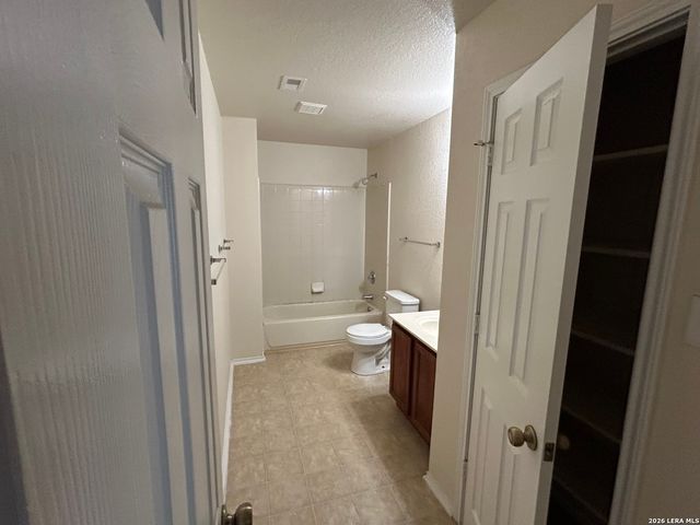 6207 HIGBEE ML, San Antonio, TX 78247