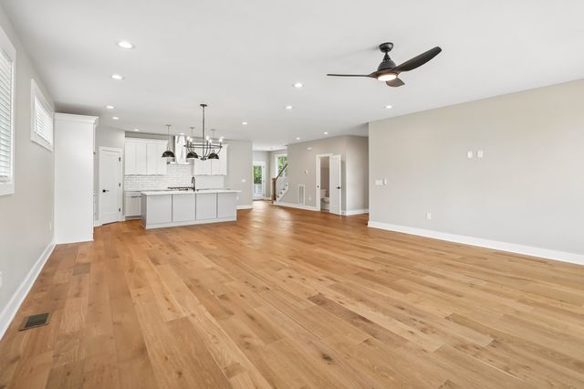 707 28th Ave, N, Nashville, TN 37208