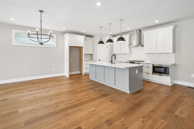 707 28th Ave, N, Nashville, TN 37208