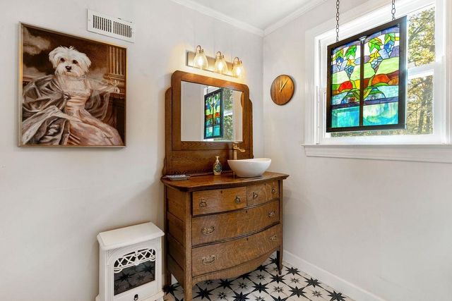 108 Eastwood Ave, Union, SC 29379