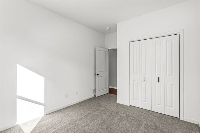 270 Pine Grove Lane, Iowa City, IA 52246