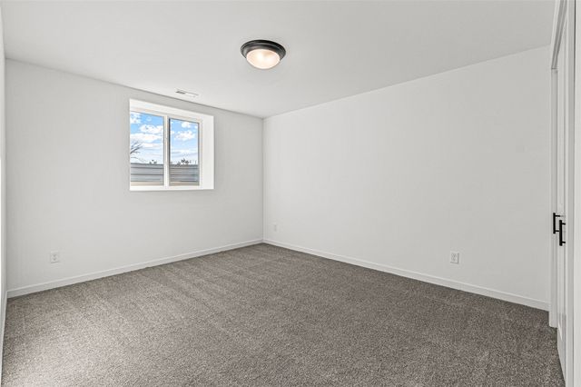 270 Pine Grove Lane, Iowa City, IA 52246