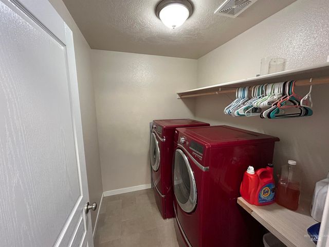 1647 Gold Street, Middleton, ID 83644