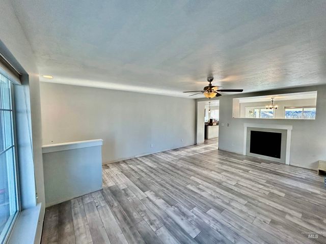 1647 Gold Street, Middleton, ID 83644