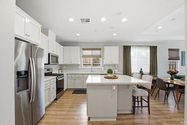 556 Yarrow Ct, Fairfield, CA 94534