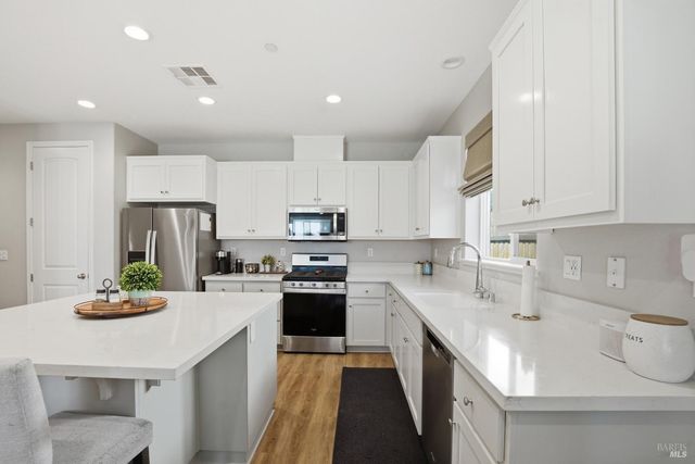 556 Yarrow Ct, Fairfield, CA 94534