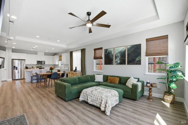 556 Yarrow Ct, Fairfield, CA 94534