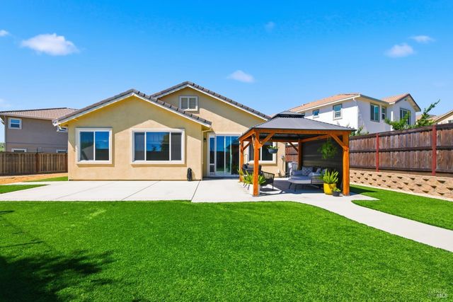 556 Yarrow Ct, Fairfield, CA 94534