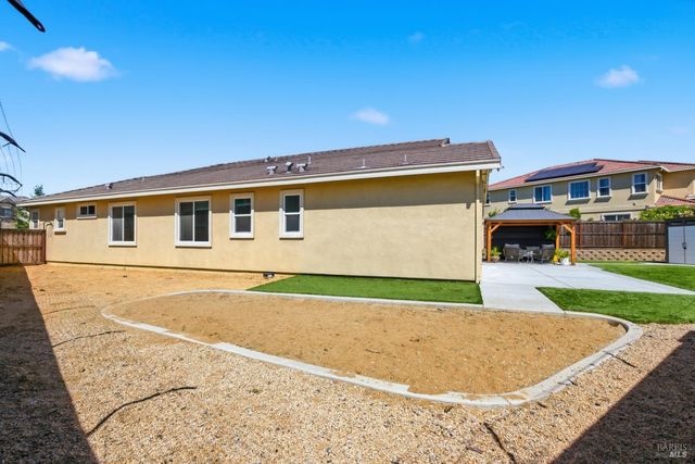 556 Yarrow Ct, Fairfield, CA 94534