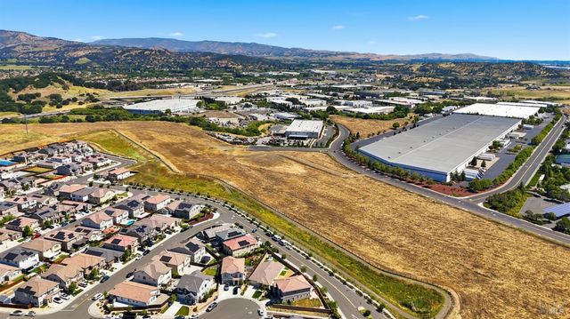 556 Yarrow Ct, Fairfield, CA 94534